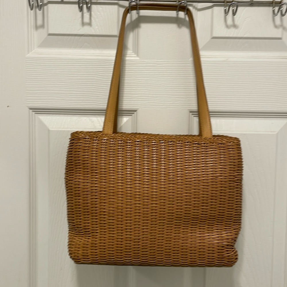Fossil brown leather handbag basket weave design used condition, big